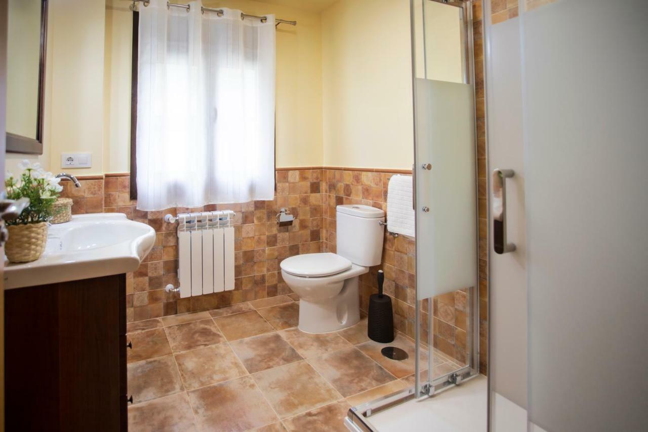 El Campo Mateo Apartamentos กังกัส เด โอนิส ภายนอก รูปภาพ
