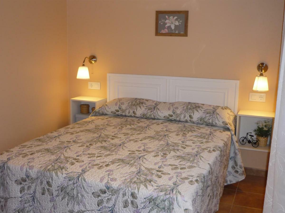 El Campo Mateo Apartamentos กังกัส เด โอนิส ภายนอก รูปภาพ